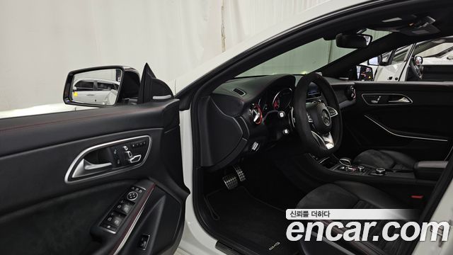 Mercedes-Benz CLA-Class 2019 — photo 13