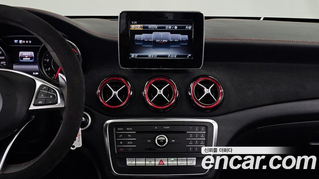 Mercedes-Benz CLA-Class 2019 — photo 20