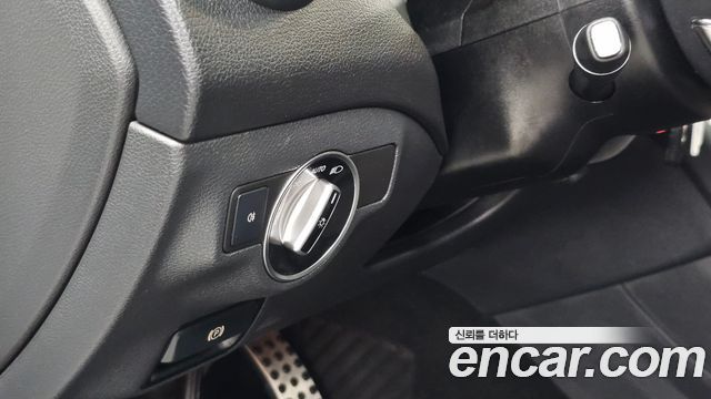 Mercedes-Benz CLA-Class 2019 — photo 25