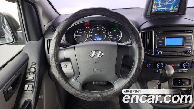 Hyundai Starex 2016 — photo 13