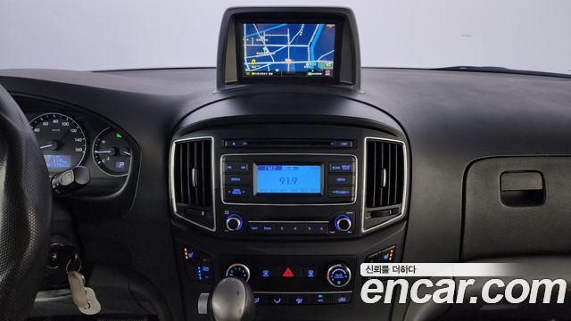 Hyundai Starex 2016 — photo 14
