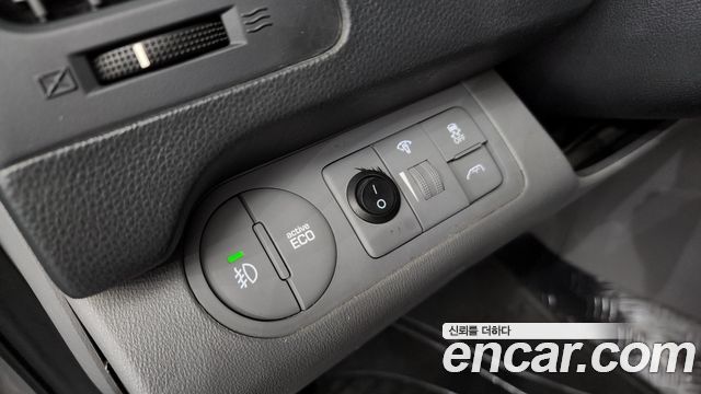 Hyundai Starex 2016 — photo 16