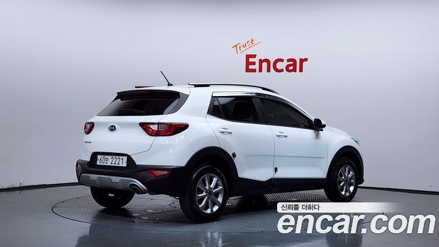 Kia Stonic 2019 — photo 2