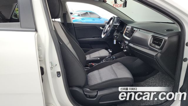 Kia Stonic 2019 — photo 16