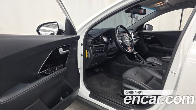 Kia Niro 2021 — photo 13