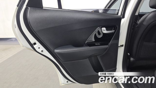 Kia Niro 2021 — photo 15