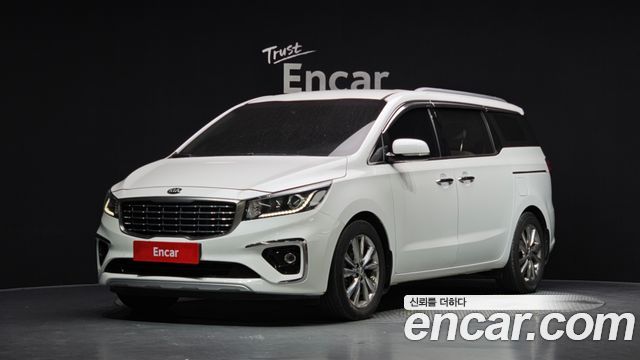 Kia Canival 2019 — photo 1