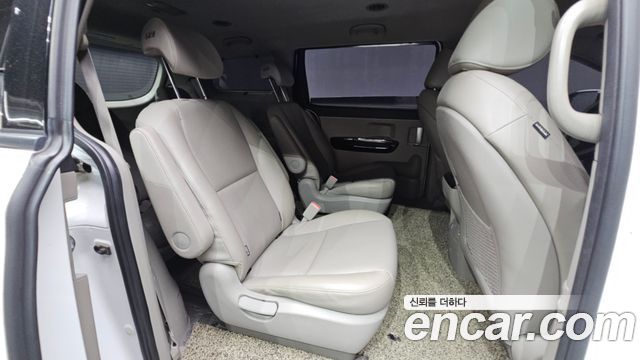 Kia Canival 2019 — photo 11