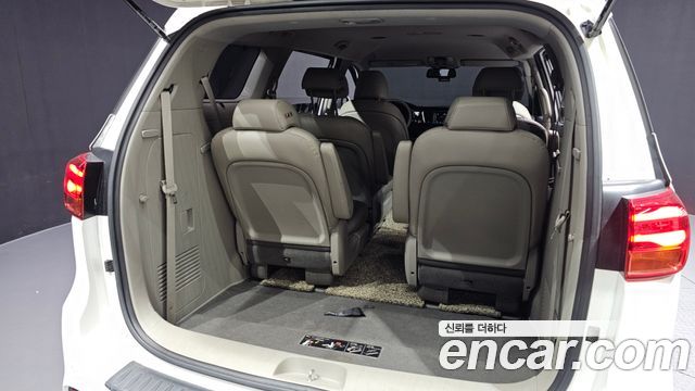 Kia Canival 2019 — photo 20