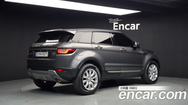 Land Rover Range Rover Evoque 2018 — photo 2