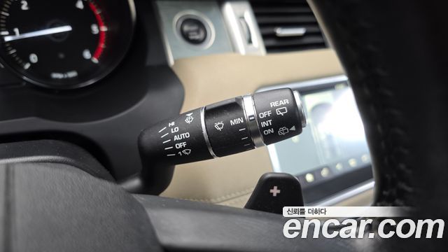 Land Rover Range Rover Evoque 2018 — photo 19