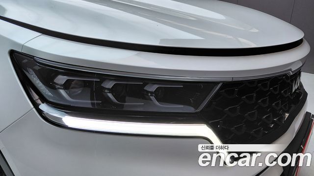 Kia Sorento 2023 — photo 8
