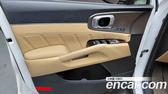 Kia Sorento 2023 — photo 14