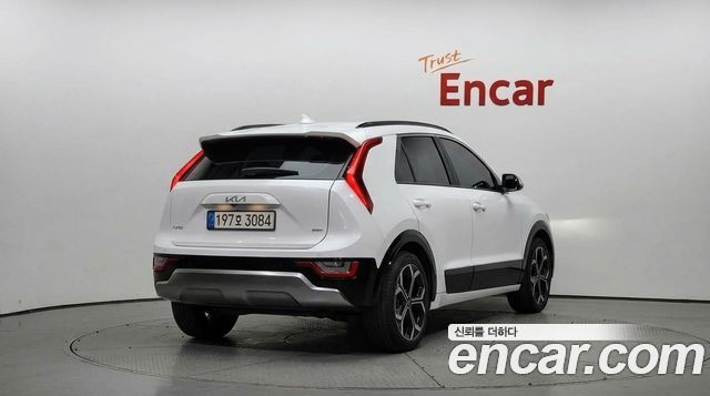Kia Niro 2022 — photo 2