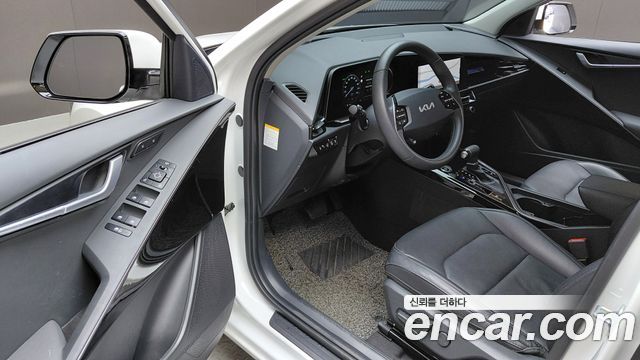 Kia Niro 2022 — photo 13