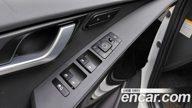 Kia Niro 2022 — photo 23