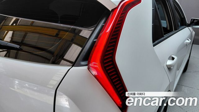 Kia Niro 2022 — photo 9