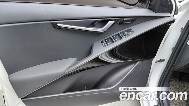 Kia Niro 2022 — photo 15