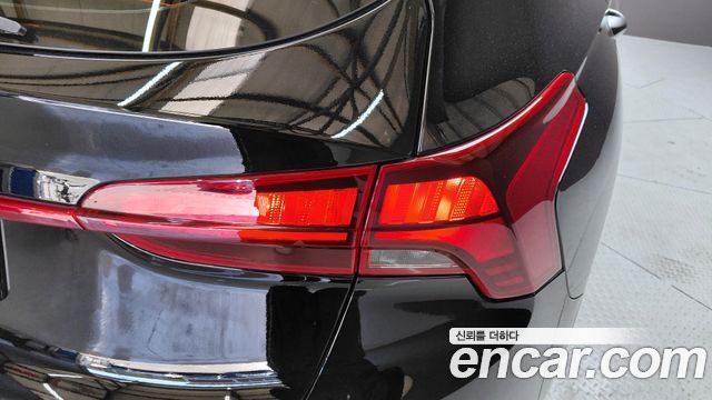 Hyundai Santafe 2023 — photo 9