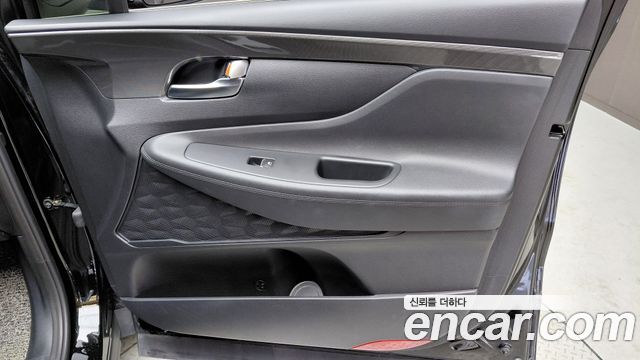Hyundai Santafe 2023 — photo 15