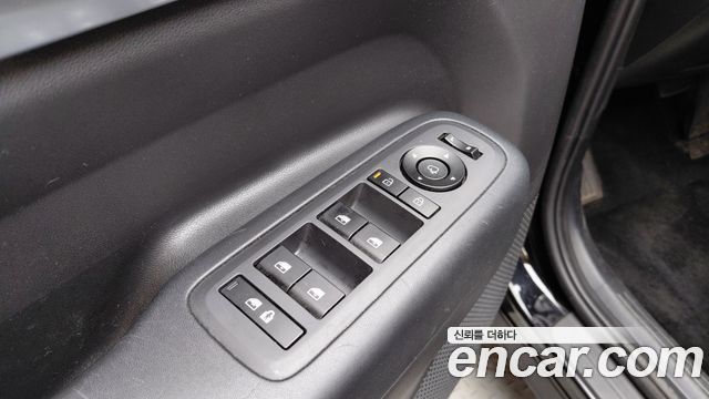 Hyundai Santafe 2024 — photo 28