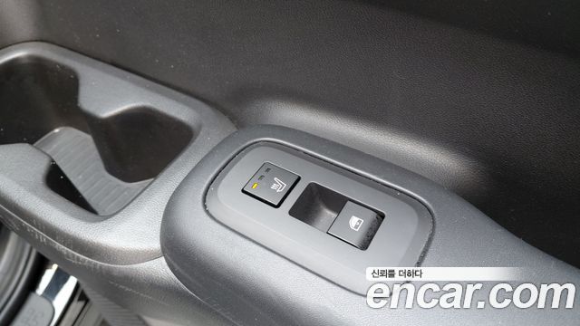 Hyundai Santafe 2024 — photo 29