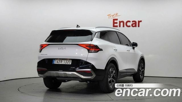 Kia Sportage 2023 — photo 2