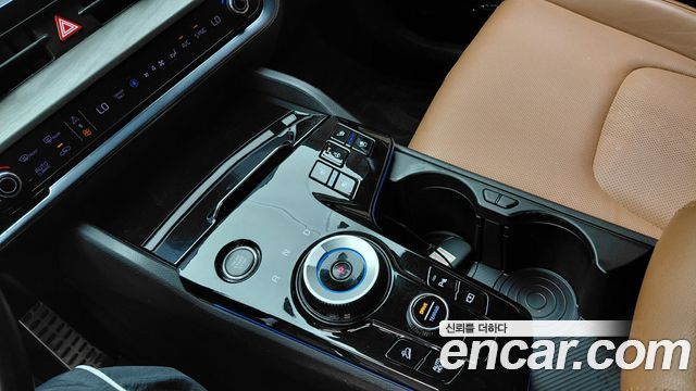 Kia Sportage 2023 — photo 12