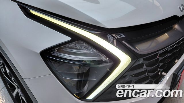 Kia Sportage 2023 — photo 8