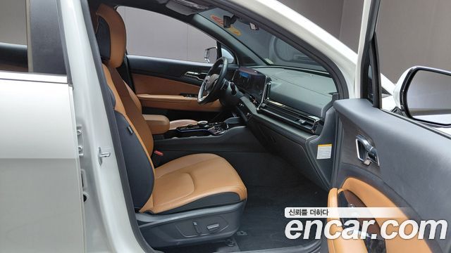 Kia Sportage 2023 — photo 16