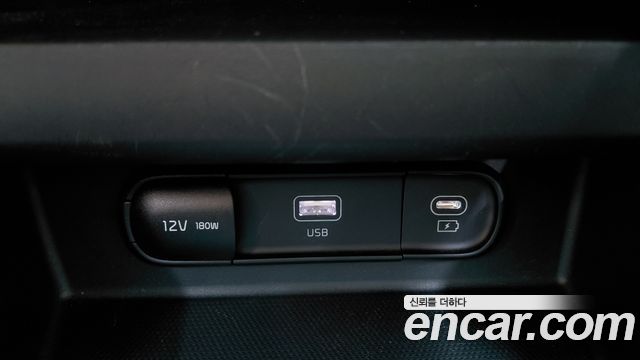 Kia Seltos 2023 — photo 31