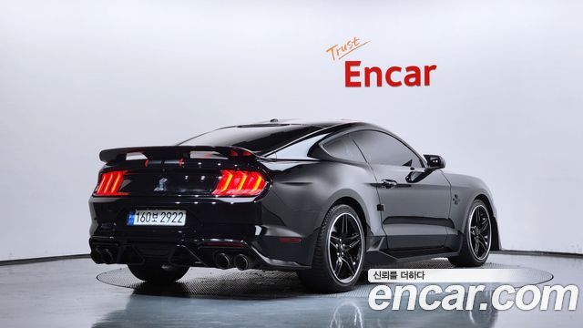 Ford Mustang 2020 — photo 2