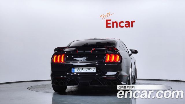 Ford Mustang 2020 — photo 4