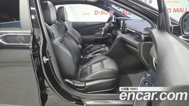 Hyundai Veloster 2019 — photo 13