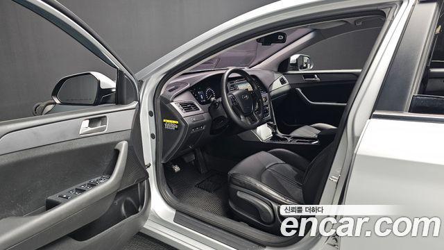 Hyundai Sonata 2017 — photo 13