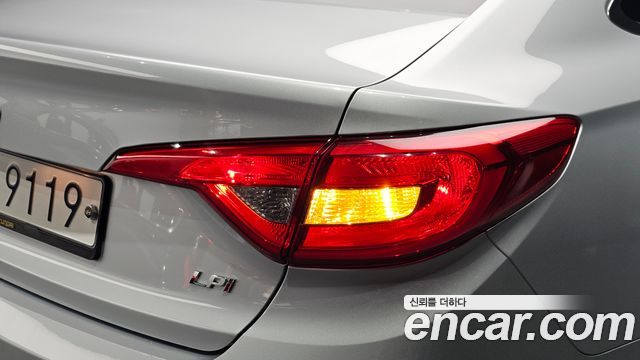 Hyundai Sonata 2017 — photo 9
