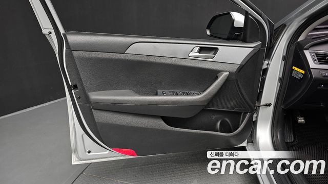 Hyundai Sonata 2017 — photo 14