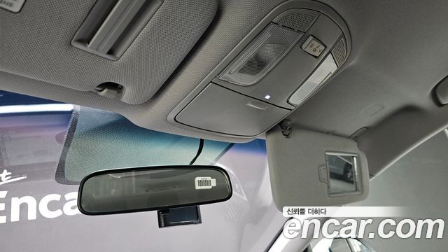 Hyundai Sonata 2017 — photo 32