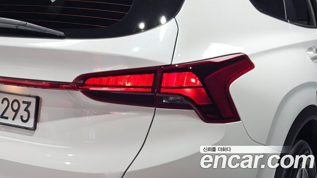 Hyundai Santafe 2022 — photo 9
