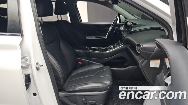 Hyundai Santafe 2022 — photo 16