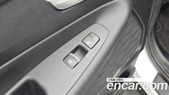 Hyundai Santafe 2022 — photo 30