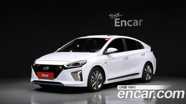 Hyundai Ioniq 2016 — photo 1