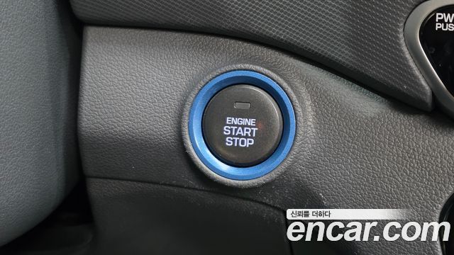 Hyundai Ioniq 2016 — photo 14