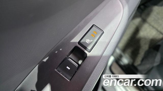 Hyundai Ioniq 2016 — photo 18