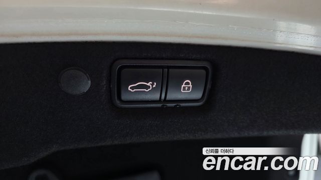 Kia K7 2020 — photo 23