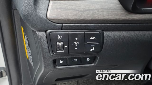 Kia K7 2020 — photo 28