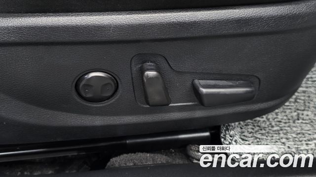Kia K7 2020 — photo 31