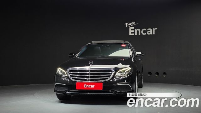Mercedes-Benz E-Class 2019 — photo 3
