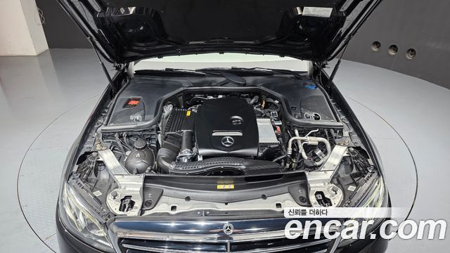 Mercedes-Benz E-Class 2019 — photo 6