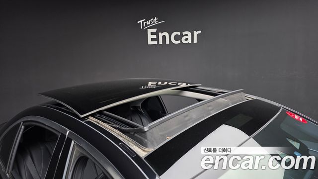 Mercedes-Benz E-Class 2019 — photo 34